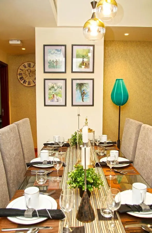 Cinnamon Life - Luxury 2 Bedroom Apartment Overlooking Colombo City