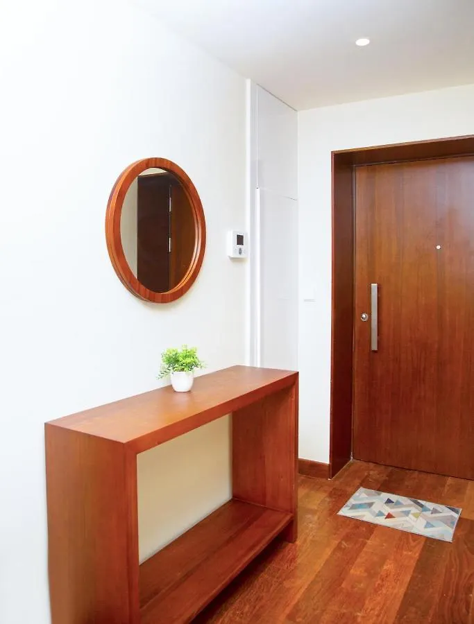 Cinnamon Life - Luxury 2 Bedroom Apartment Overlooking Colombo City
