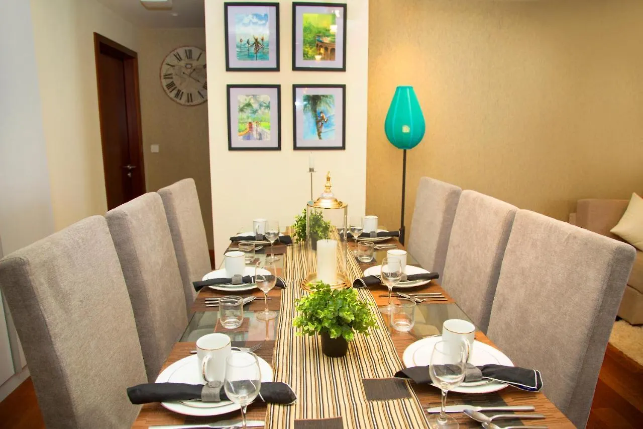 Cinnamon Life - Luxury 2 Bedroom Apartment Overlooking Colombo City