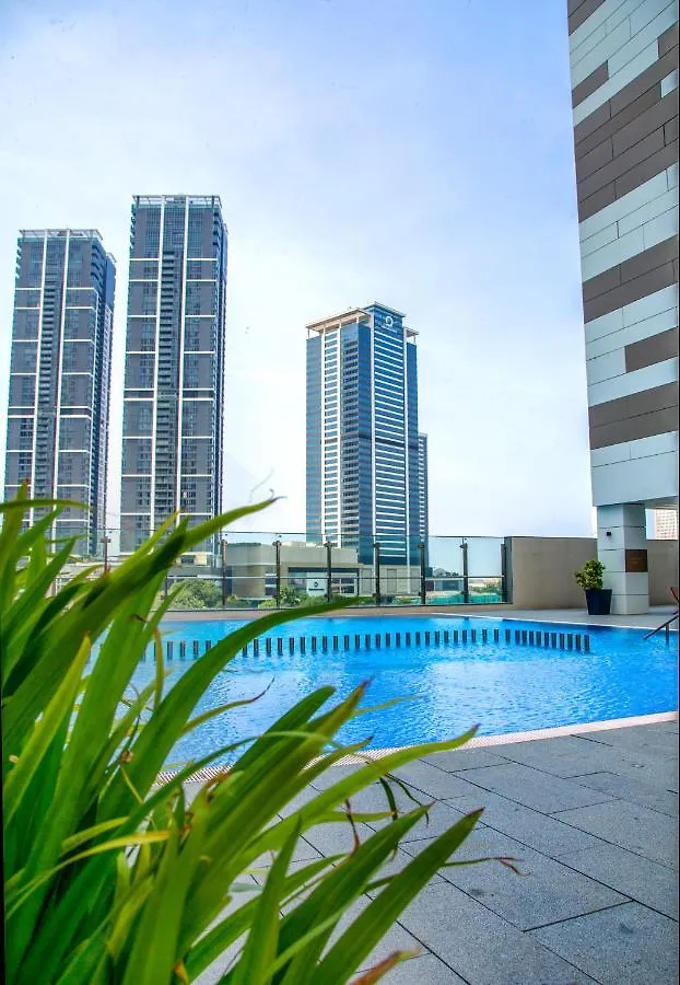 Cinnamon Life - Luxury 2 Bedroom Apartment Overlooking Colombo City