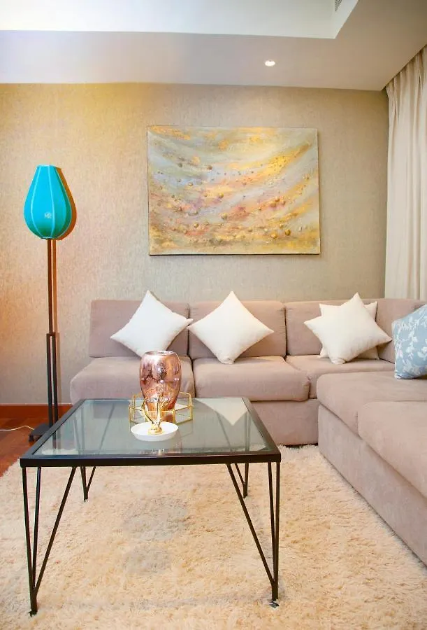 Cinnamon Life - Luxury 2 Bedroom Apartment Overlooking Colombo City